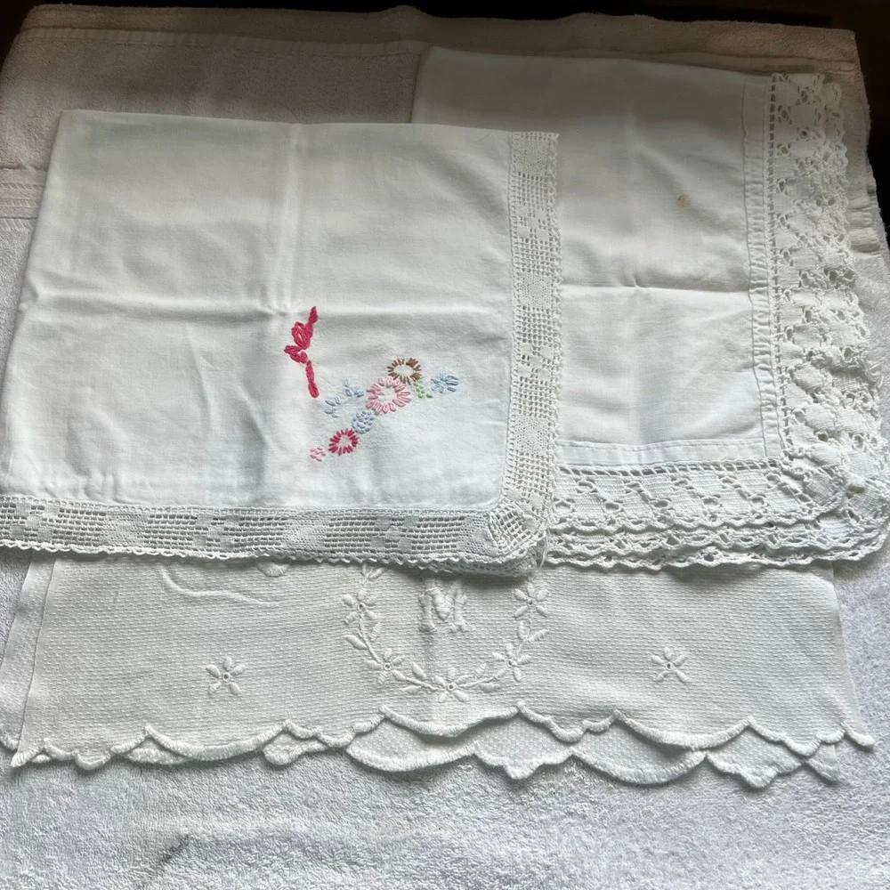 Vintage 3pc Table Linens White Hand Embroidered Lace Monogram M Floral Victorian